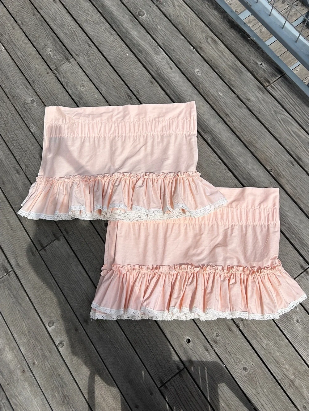 Made in USA Vtg Pink Ruffle Lace Cotton Window Valence Curtain Pair Croscill